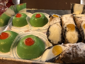 CASSATINE E CANNOLI SICILIANI 